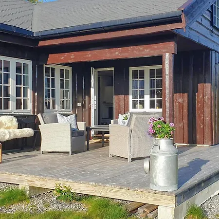 5 Bedroom Cozy In *
